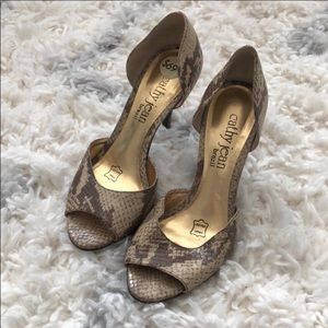 Cathy Jean snake print peep toe heels